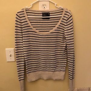 Ladies American eagle sweater